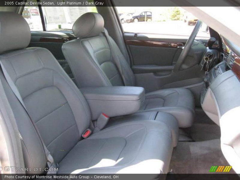 Light Platinum / Dark Gray 2005 Cadillac DeVille Sedan