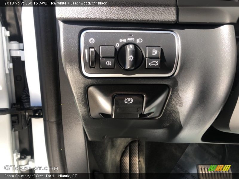 Ice White / Beechwood/Off Black 2018 Volvo S60 T5 AWD