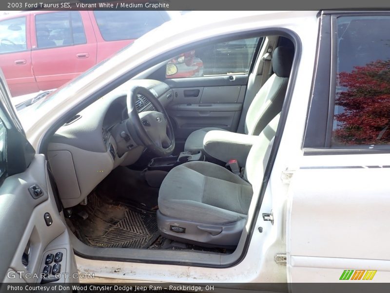Vibrant White / Medium Graphite 2003 Ford Taurus SES