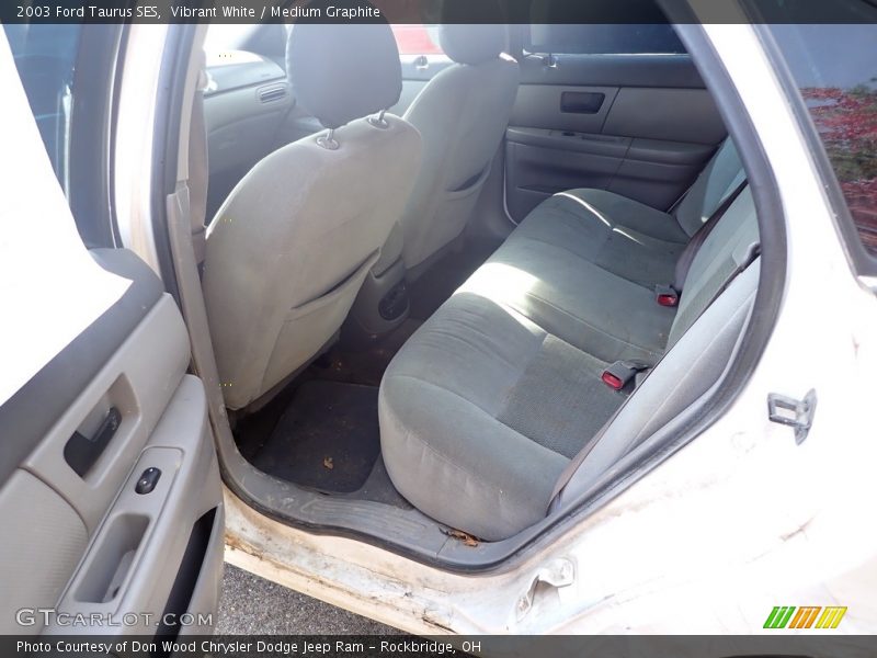 Vibrant White / Medium Graphite 2003 Ford Taurus SES