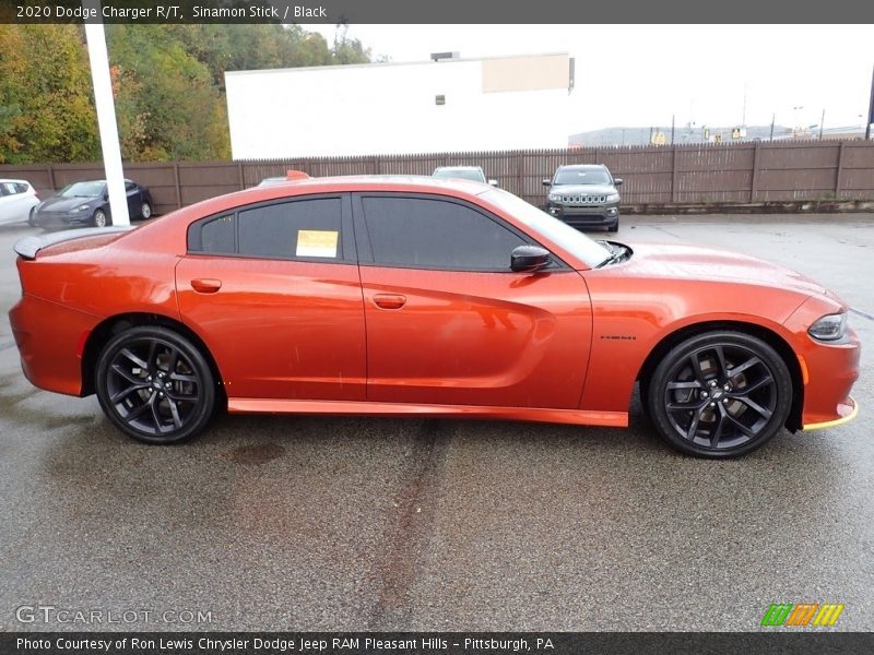 Sinamon Stick / Black 2020 Dodge Charger R/T