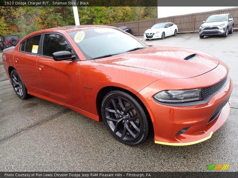 Sinamon Stick / Black 2020 Dodge Charger R/T