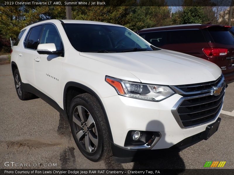 Summit White / Jet Black 2019 Chevrolet Traverse LT AWD