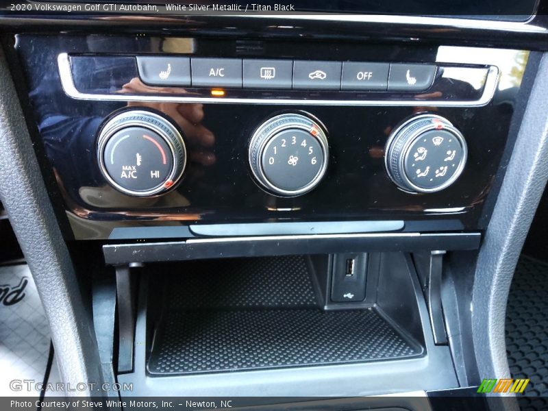 Controls of 2020 Golf GTI Autobahn
