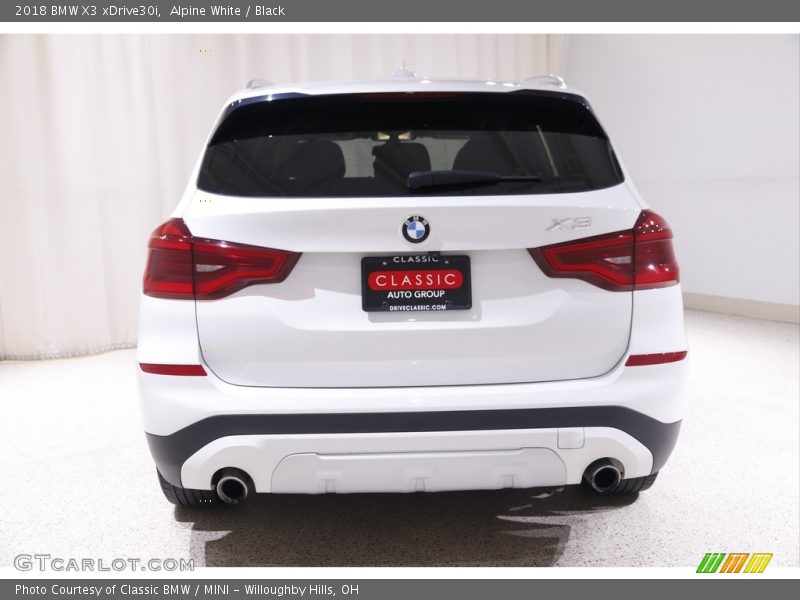Alpine White / Black 2018 BMW X3 xDrive30i