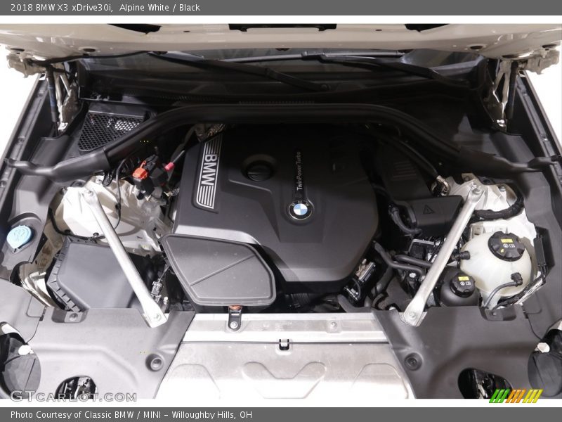 Alpine White / Black 2018 BMW X3 xDrive30i