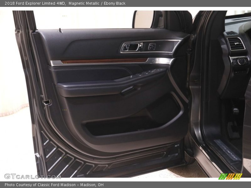Magnetic Metallic / Ebony Black 2018 Ford Explorer Limited 4WD