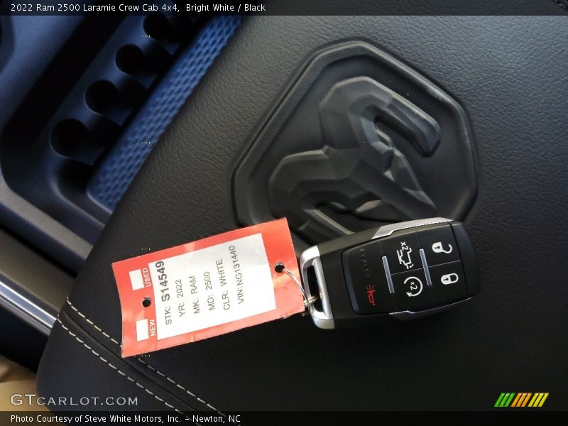Bright White / Black 2022 Ram 2500 Laramie Crew Cab 4x4