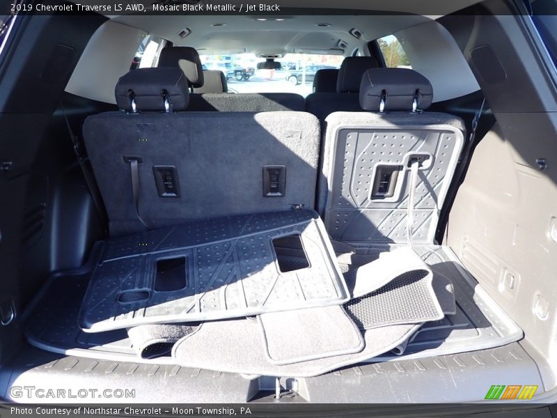 Mosaic Black Metallic / Jet Black 2019 Chevrolet Traverse LS AWD