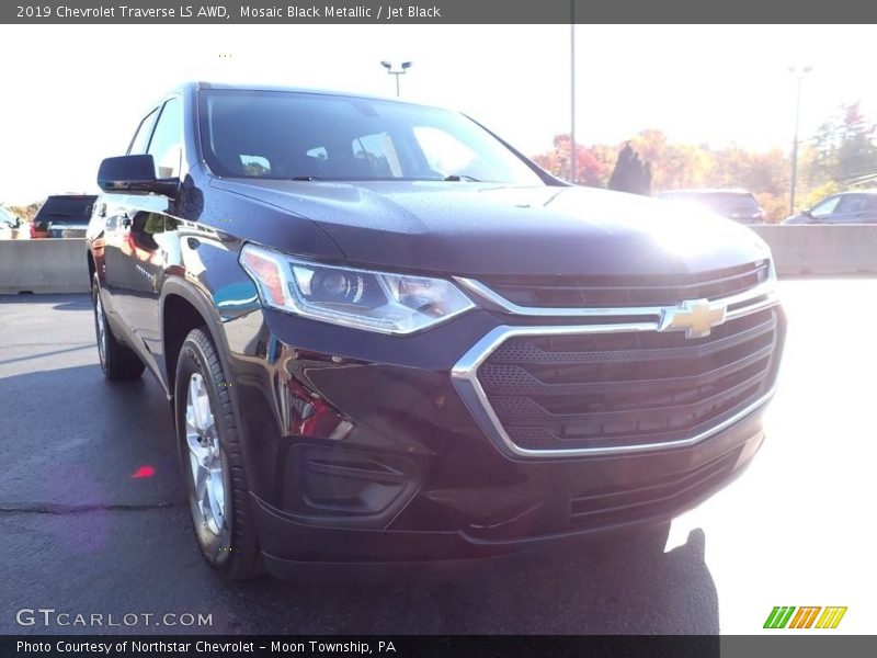 Mosaic Black Metallic / Jet Black 2019 Chevrolet Traverse LS AWD