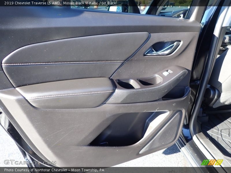 Mosaic Black Metallic / Jet Black 2019 Chevrolet Traverse LS AWD
