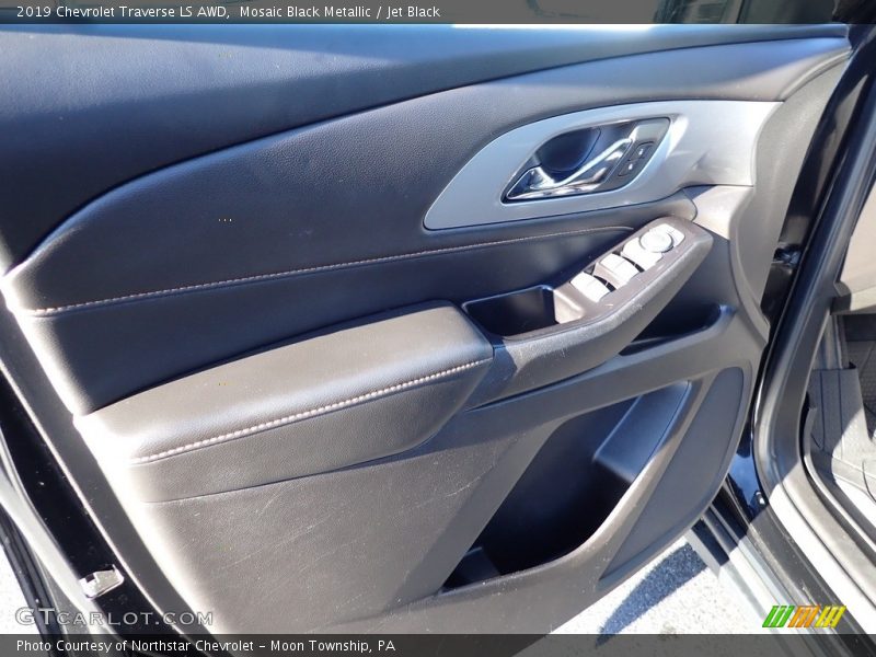 Mosaic Black Metallic / Jet Black 2019 Chevrolet Traverse LS AWD