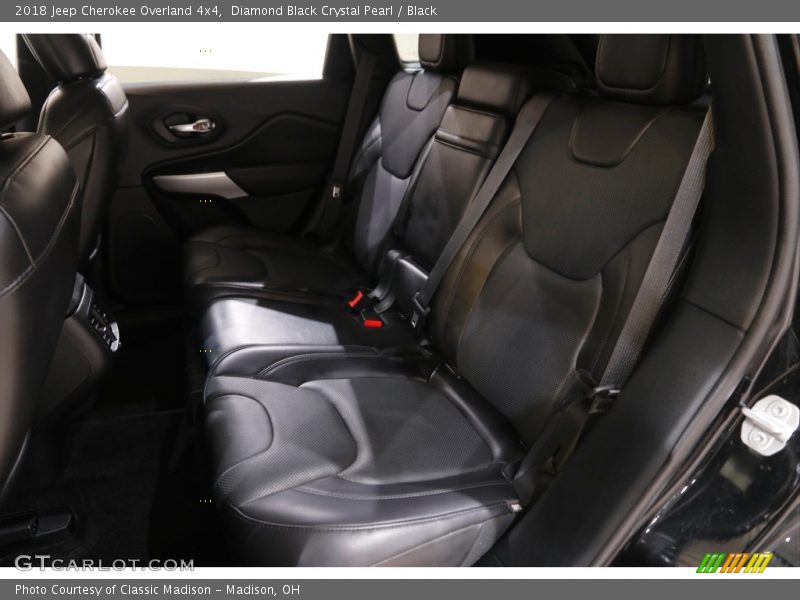 Diamond Black Crystal Pearl / Black 2018 Jeep Cherokee Overland 4x4