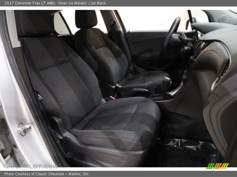 Silver Ice Metallic / Jet Black 2017 Chevrolet Trax LT AWD
