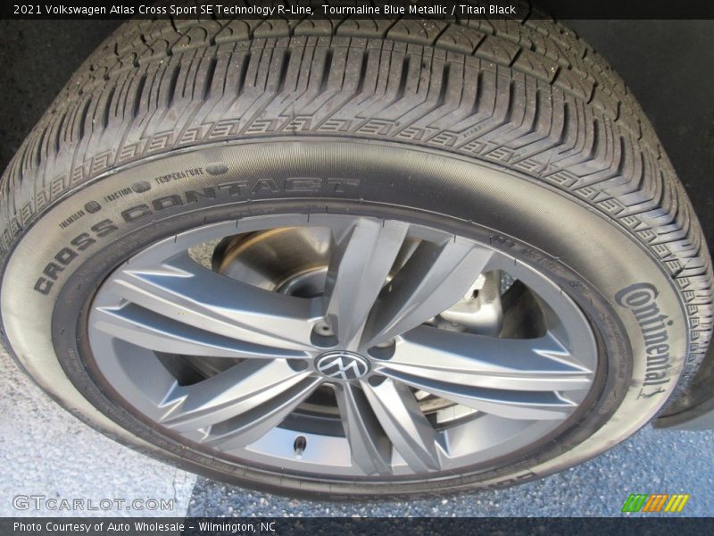 Tourmaline Blue Metallic / Titan Black 2021 Volkswagen Atlas Cross Sport SE Technology R-Line