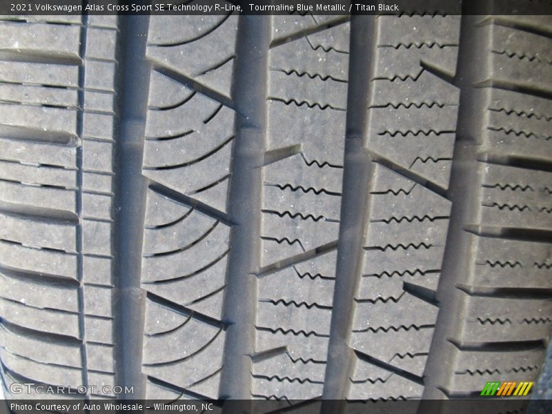 Tourmaline Blue Metallic / Titan Black 2021 Volkswagen Atlas Cross Sport SE Technology R-Line