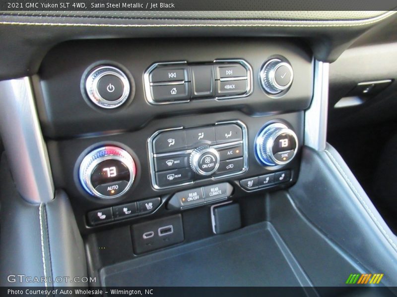 Satin Steel Metallic / Jet Black 2021 GMC Yukon SLT 4WD