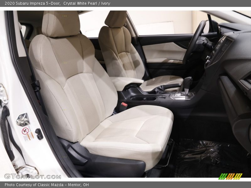 Crystal White Pearl / Ivory 2020 Subaru Impreza 5-Door