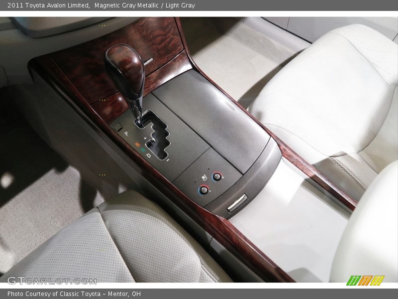 Magnetic Gray Metallic / Light Gray 2011 Toyota Avalon Limited