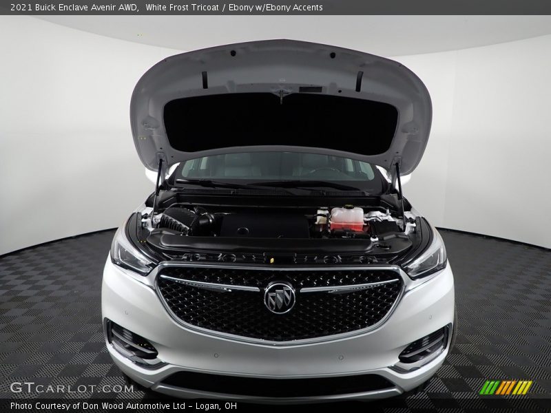 White Frost Tricoat / Ebony w/Ebony Accents 2021 Buick Enclave Avenir AWD