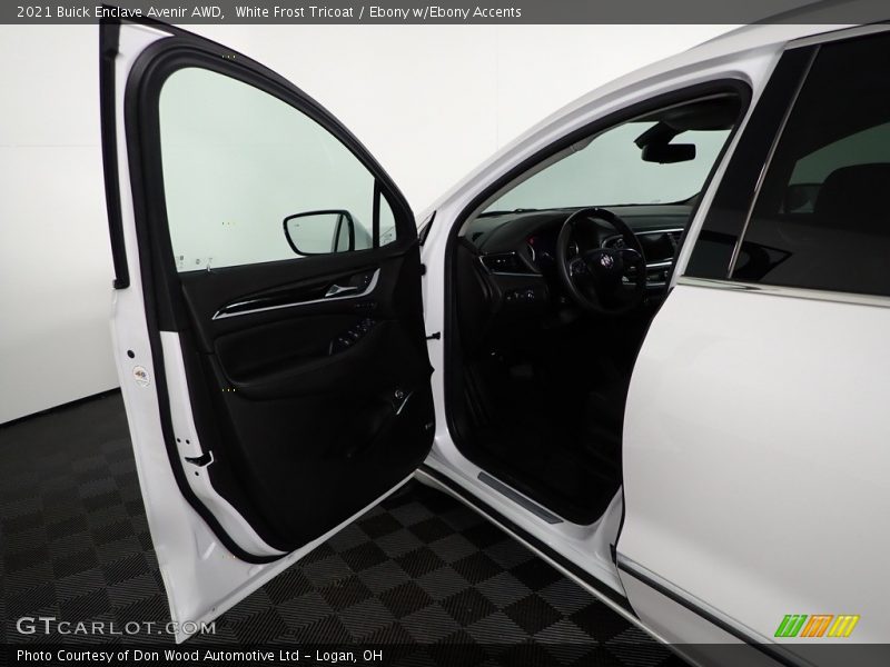White Frost Tricoat / Ebony w/Ebony Accents 2021 Buick Enclave Avenir AWD