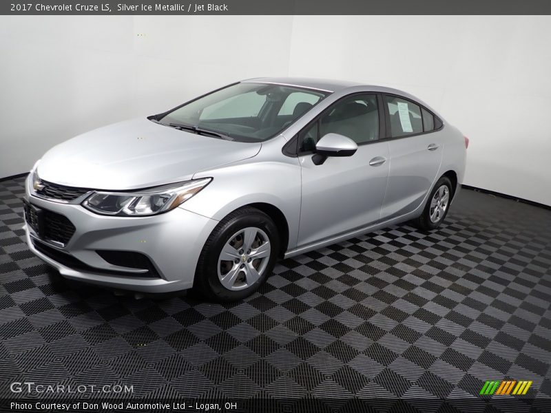 Silver Ice Metallic / Jet Black 2017 Chevrolet Cruze LS