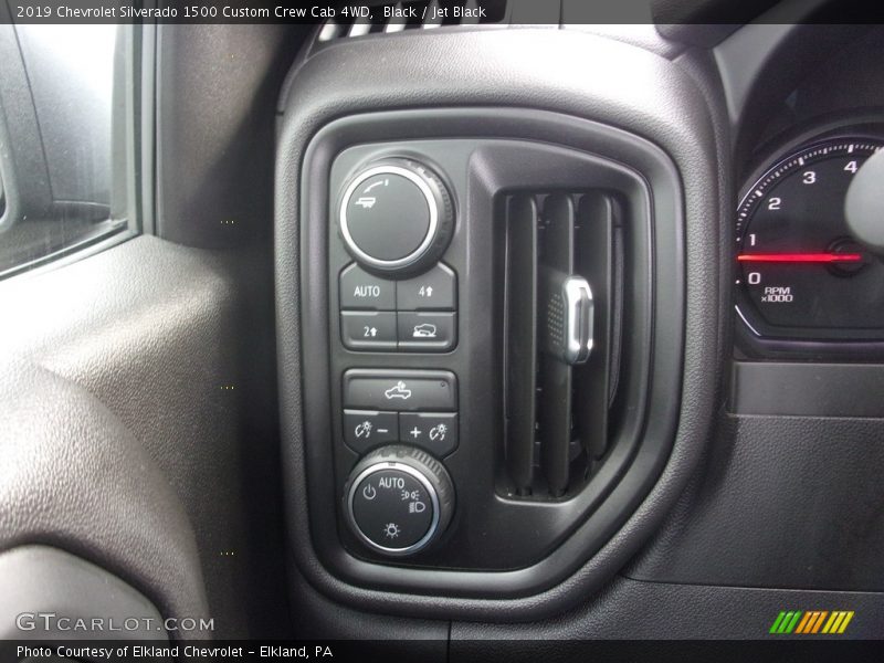 Black / Jet Black 2019 Chevrolet Silverado 1500 Custom Crew Cab 4WD