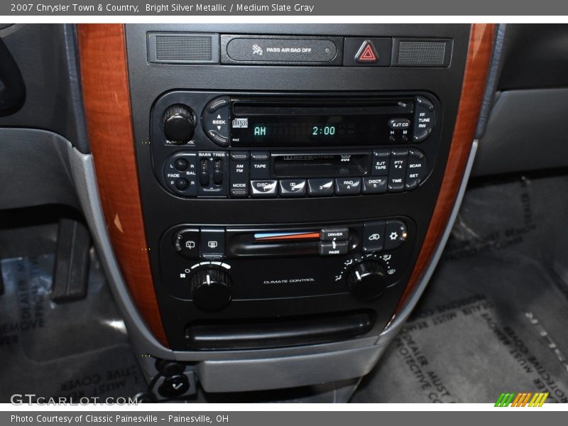 Bright Silver Metallic / Medium Slate Gray 2007 Chrysler Town & Country