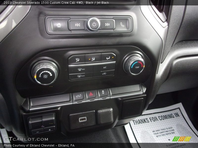 Black / Jet Black 2019 Chevrolet Silverado 1500 Custom Crew Cab 4WD