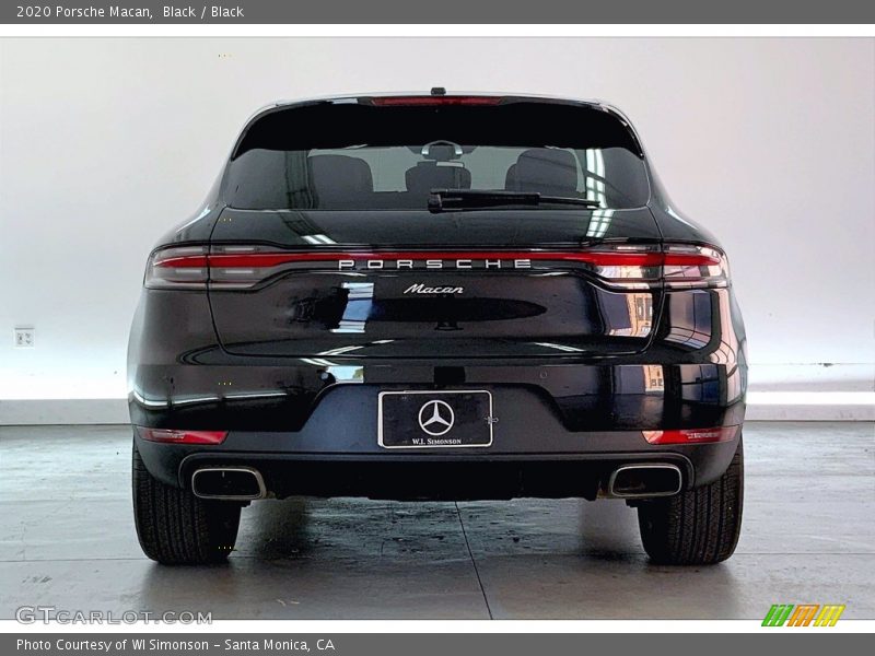 Black / Black 2020 Porsche Macan