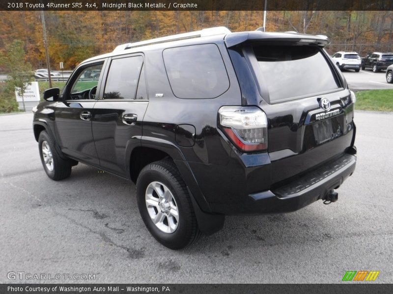 Midnight Black Metallic / Graphite 2018 Toyota 4Runner SR5 4x4