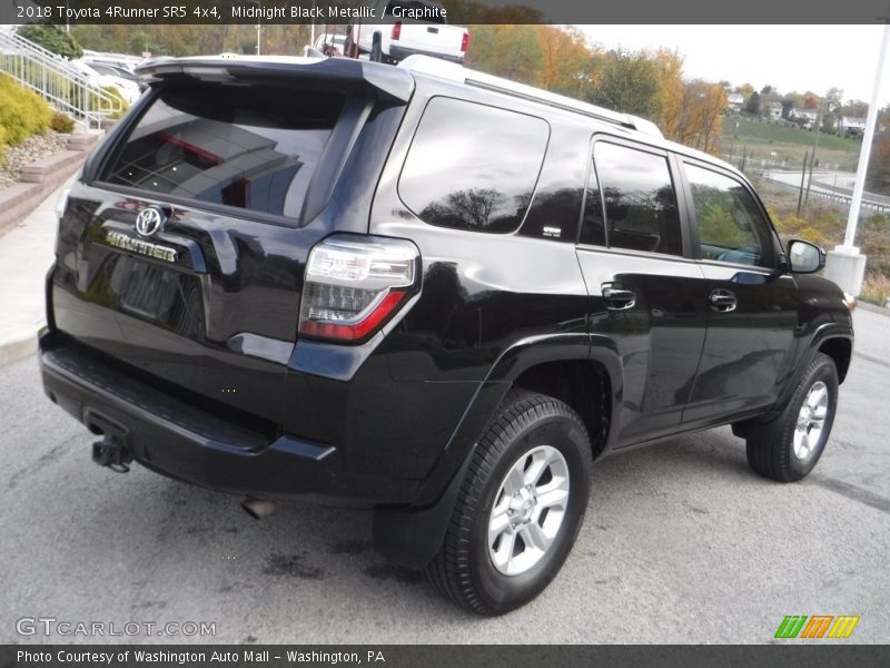 Midnight Black Metallic / Graphite 2018 Toyota 4Runner SR5 4x4