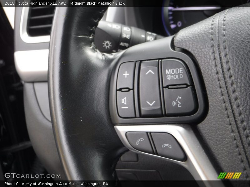 Midnight Black Metallic / Black 2018 Toyota Highlander XLE AWD
