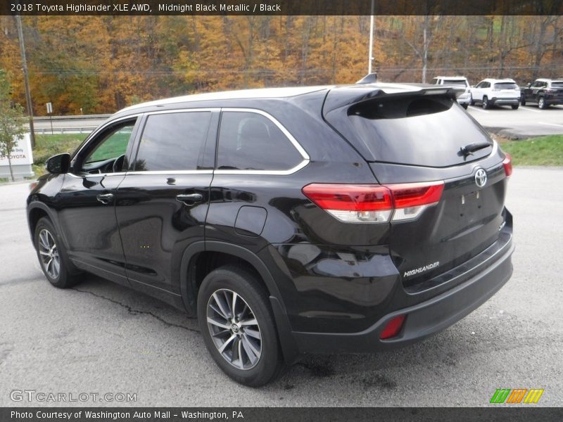 Midnight Black Metallic / Black 2018 Toyota Highlander XLE AWD
