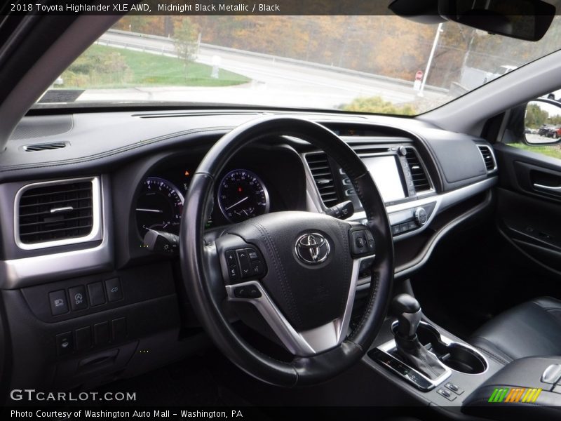 Midnight Black Metallic / Black 2018 Toyota Highlander XLE AWD