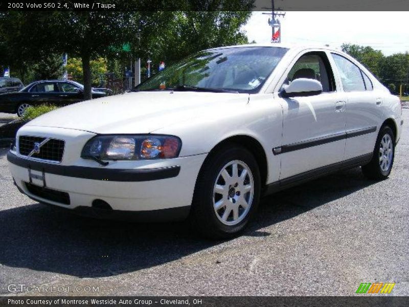 White / Taupe 2002 Volvo S60 2.4