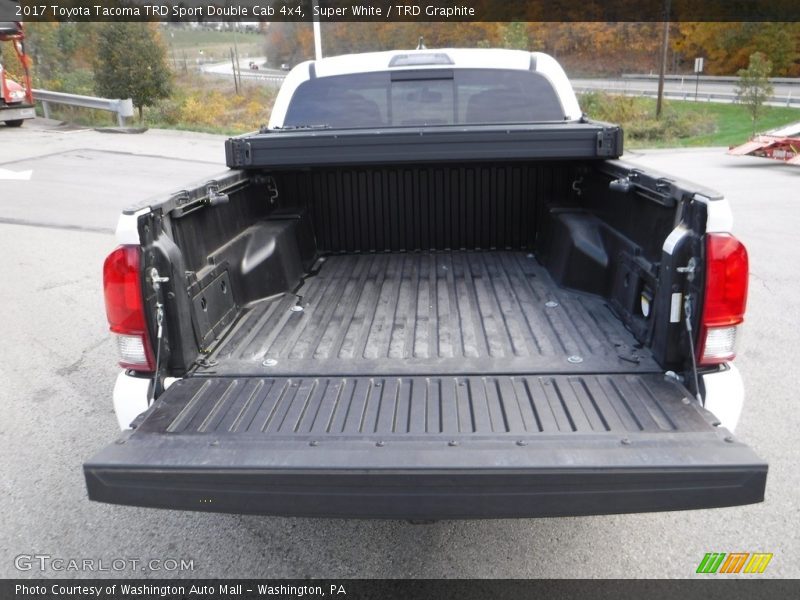 Super White / TRD Graphite 2017 Toyota Tacoma TRD Sport Double Cab 4x4
