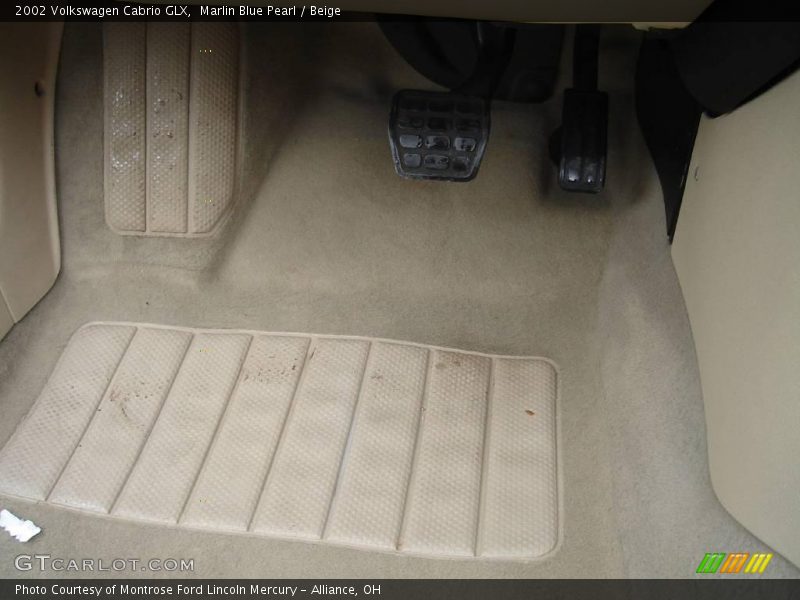 Marlin Blue Pearl / Beige 2002 Volkswagen Cabrio GLX