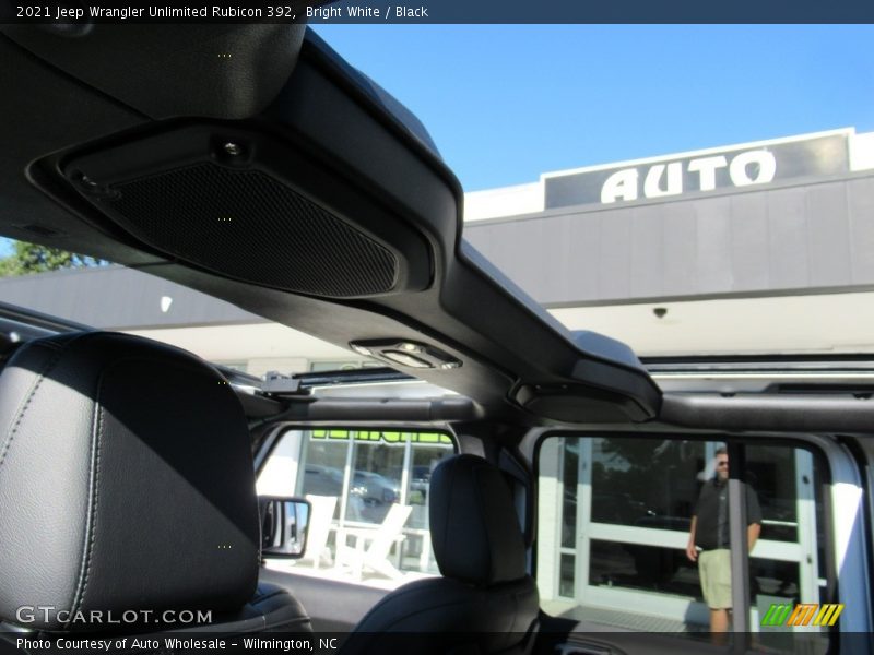 Bright White / Black 2021 Jeep Wrangler Unlimited Rubicon 392