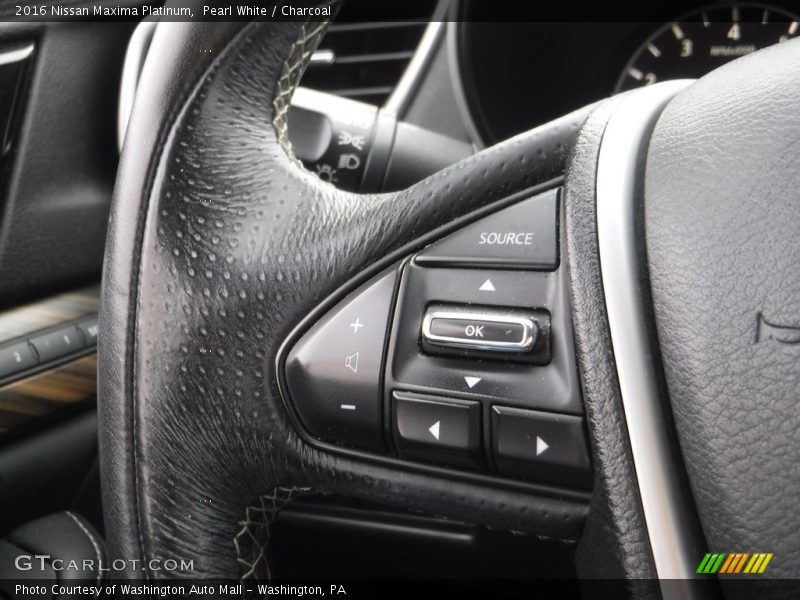 Pearl White / Charcoal 2016 Nissan Maxima Platinum