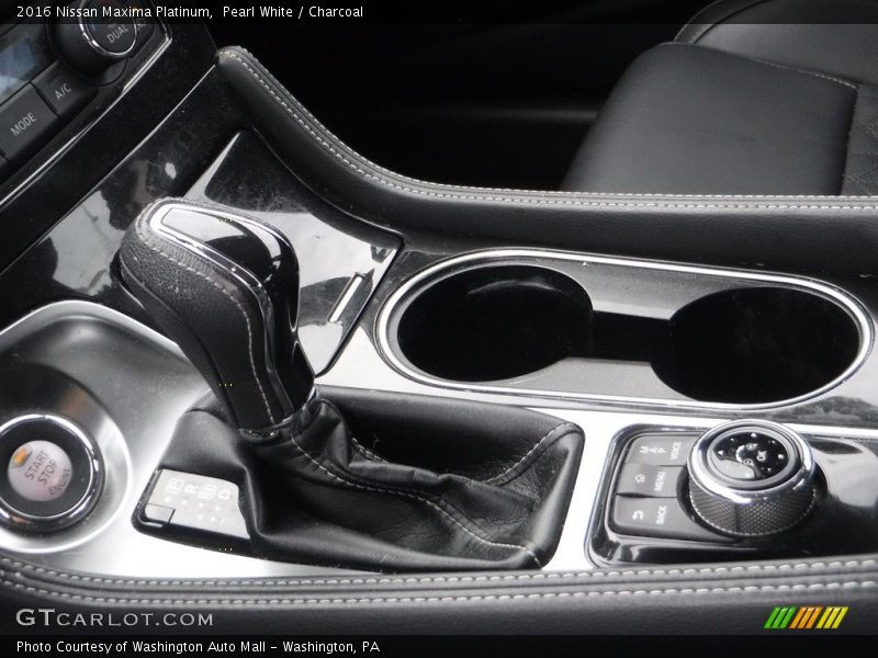 Pearl White / Charcoal 2016 Nissan Maxima Platinum