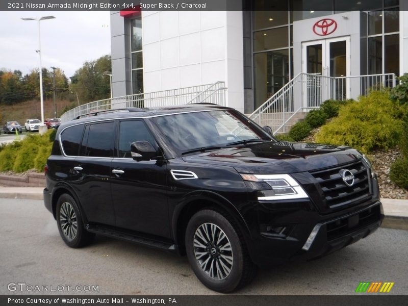 Front 3/4 View of 2021 Armada Midnight Edition 4x4