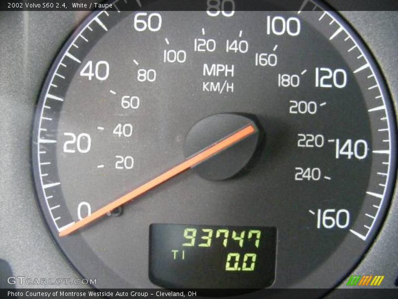 White / Taupe 2002 Volvo S60 2.4
