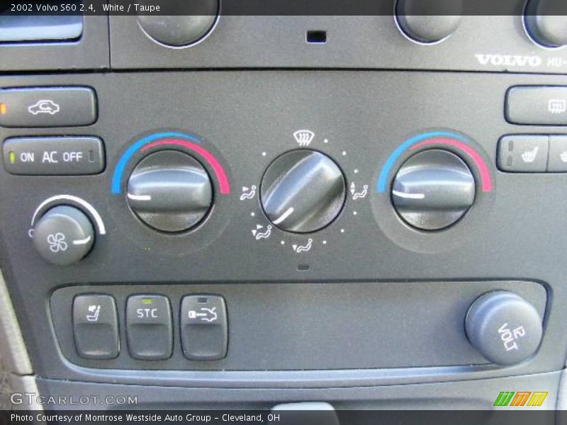 White / Taupe 2002 Volvo S60 2.4