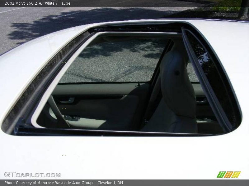 White / Taupe 2002 Volvo S60 2.4
