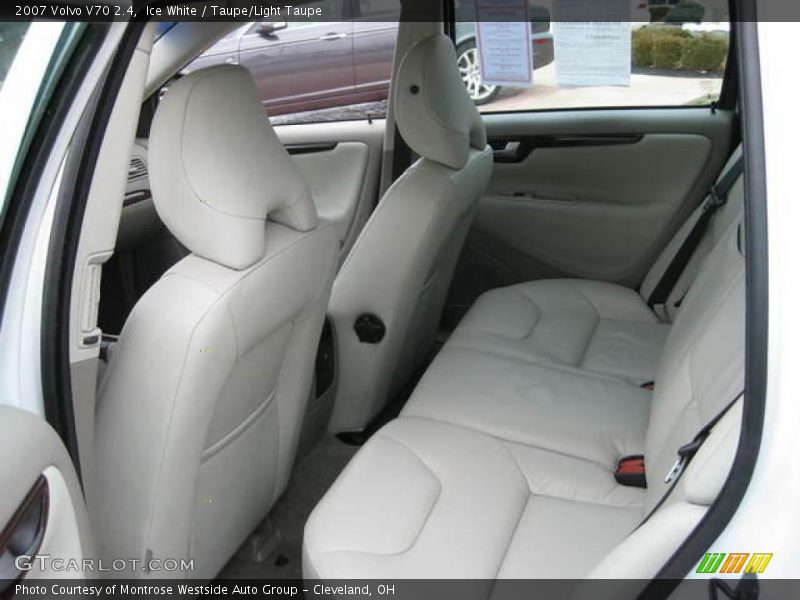 Ice White / Taupe/Light Taupe 2007 Volvo V70 2.4