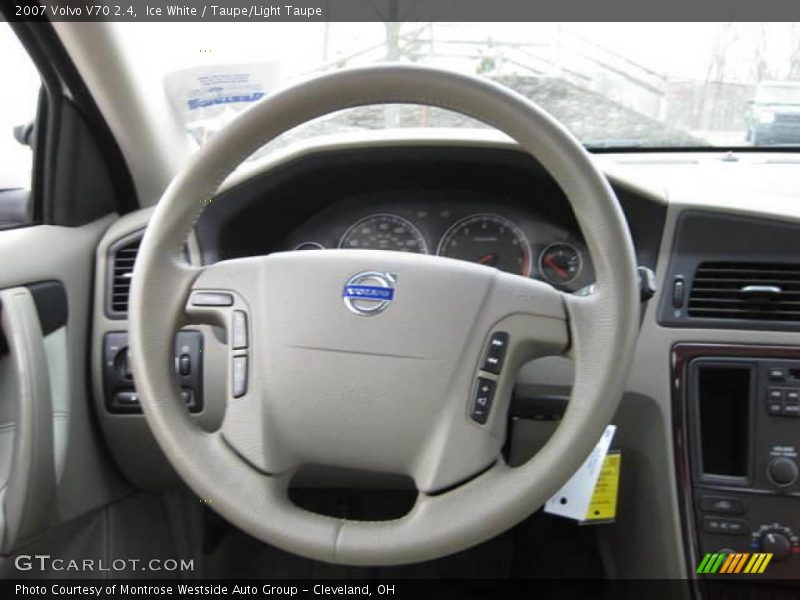 Ice White / Taupe/Light Taupe 2007 Volvo V70 2.4