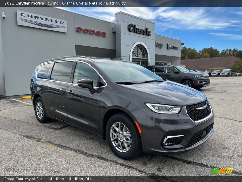 Granite Crystal Metallic / Black/Alloy 2021 Chrysler Pacifica Touring