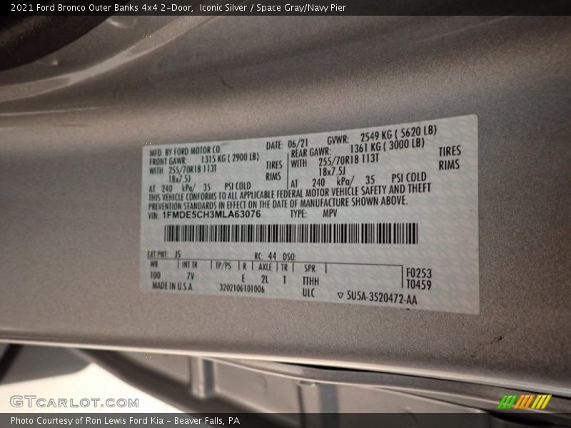 2021 Bronco Outer Banks 4x4 2-Door Iconic Silver Color Code JS