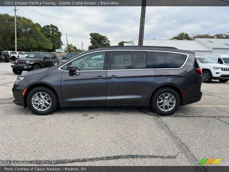 Granite Crystal Metallic / Black/Alloy 2021 Chrysler Pacifica Touring